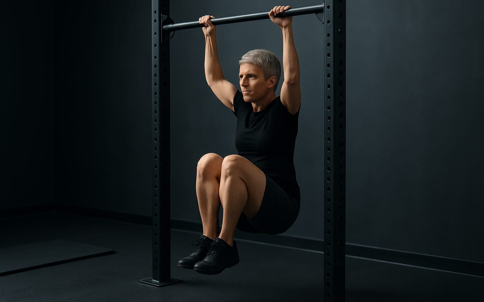 Hanging Knee Raise — working position